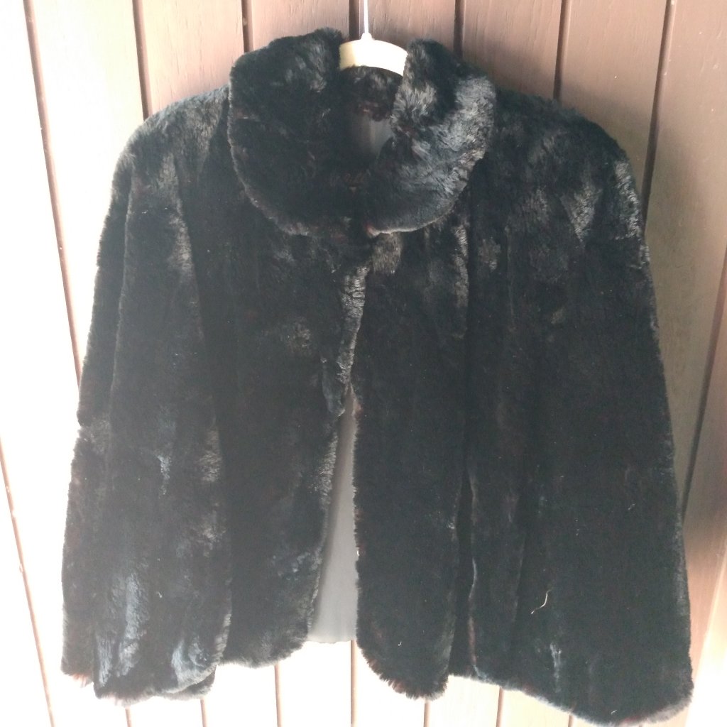 Vintage Rikley Meyers Stuur || Black Rabbit Fur Capelet